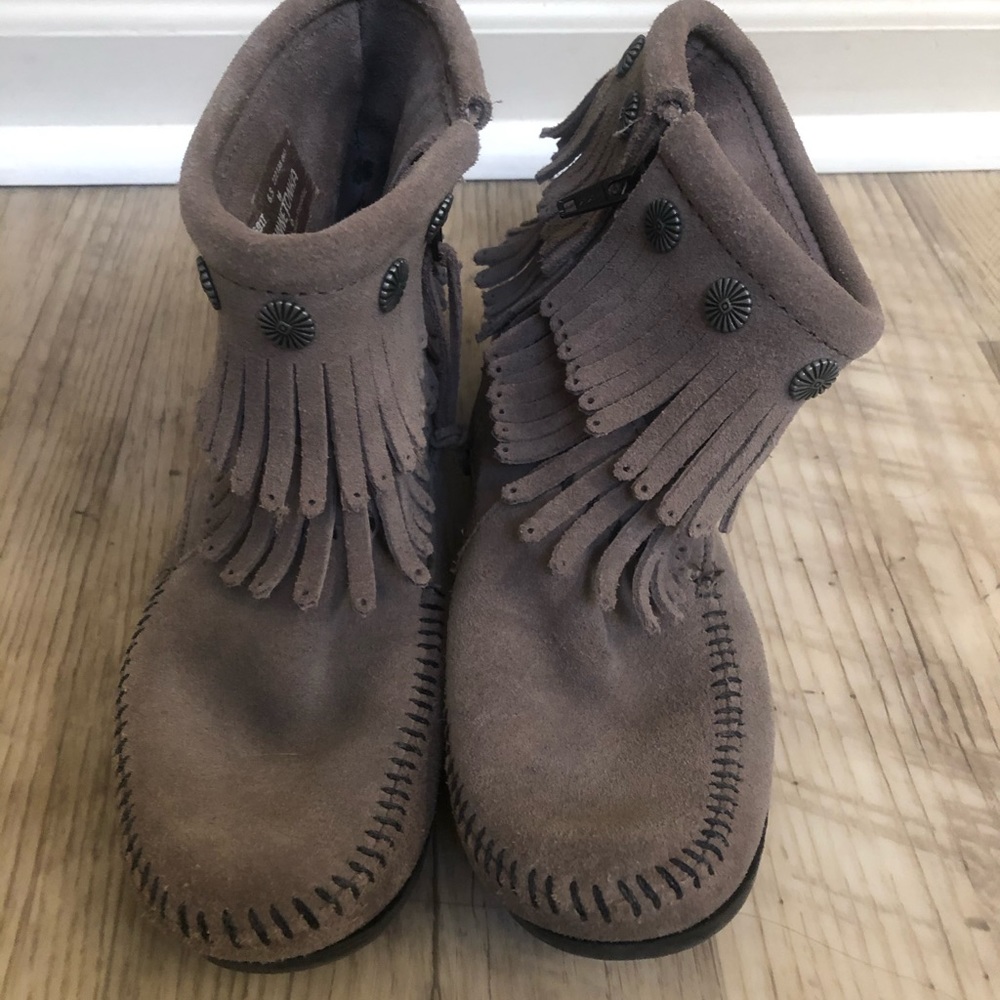 Grey moccasin